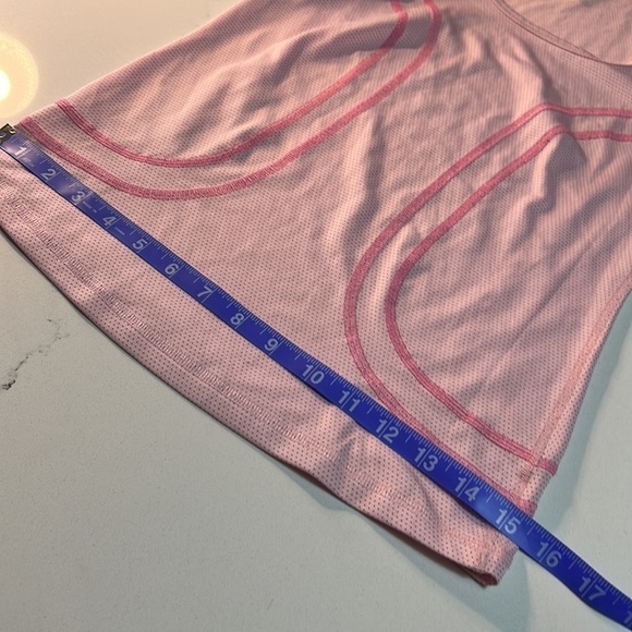 Lululemon Silverescent Pink Tank top. Size XS - Picture 9 of 9